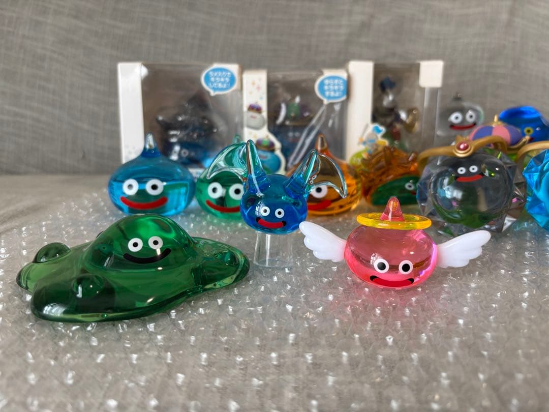 ドラゴンクエスト　スライム ビッグクリアフィギュア　18体セット　➕　おまけ付き