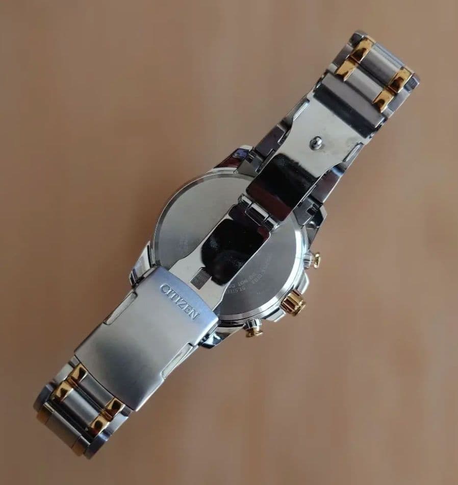 CITIZEN クロノグラフ 腕時計 シルバー/ゴールド