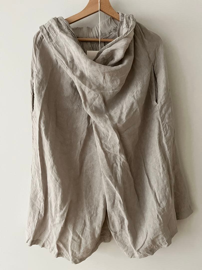 cosmic wonder floral pattern リネン 薄灰色