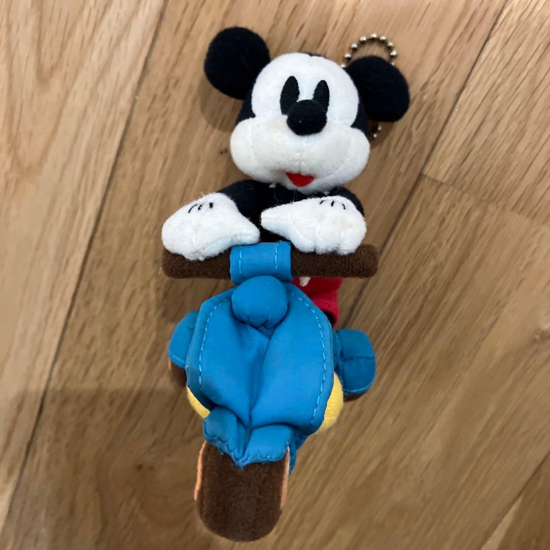 東京ディズニーシー　ミッキーマウス　バイクぬいぐるみキーホルダー　ぶるぶるレトロ