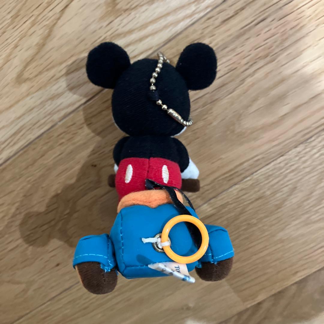 東京ディズニーシー　ミッキーマウス　バイクぬいぐるみキーホルダー　ぶるぶるレトロ