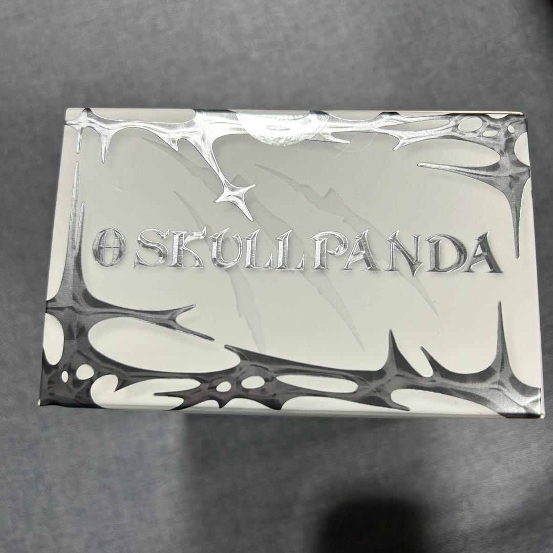 POPMART SKULL PANDA XGコラボ ぬいぐるみペンダント