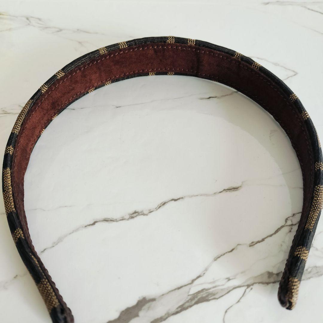 美品☆FENDI フェンディ☆ロゴ ヘアバンド/カチューシャ ブラウン ズッカ