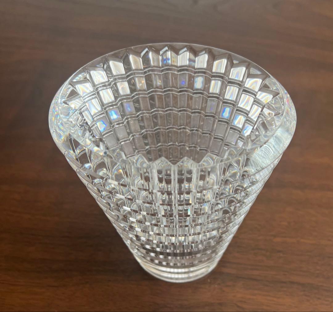 バカラ　ベース　花瓶　置物　アイ・ベース　サイズS