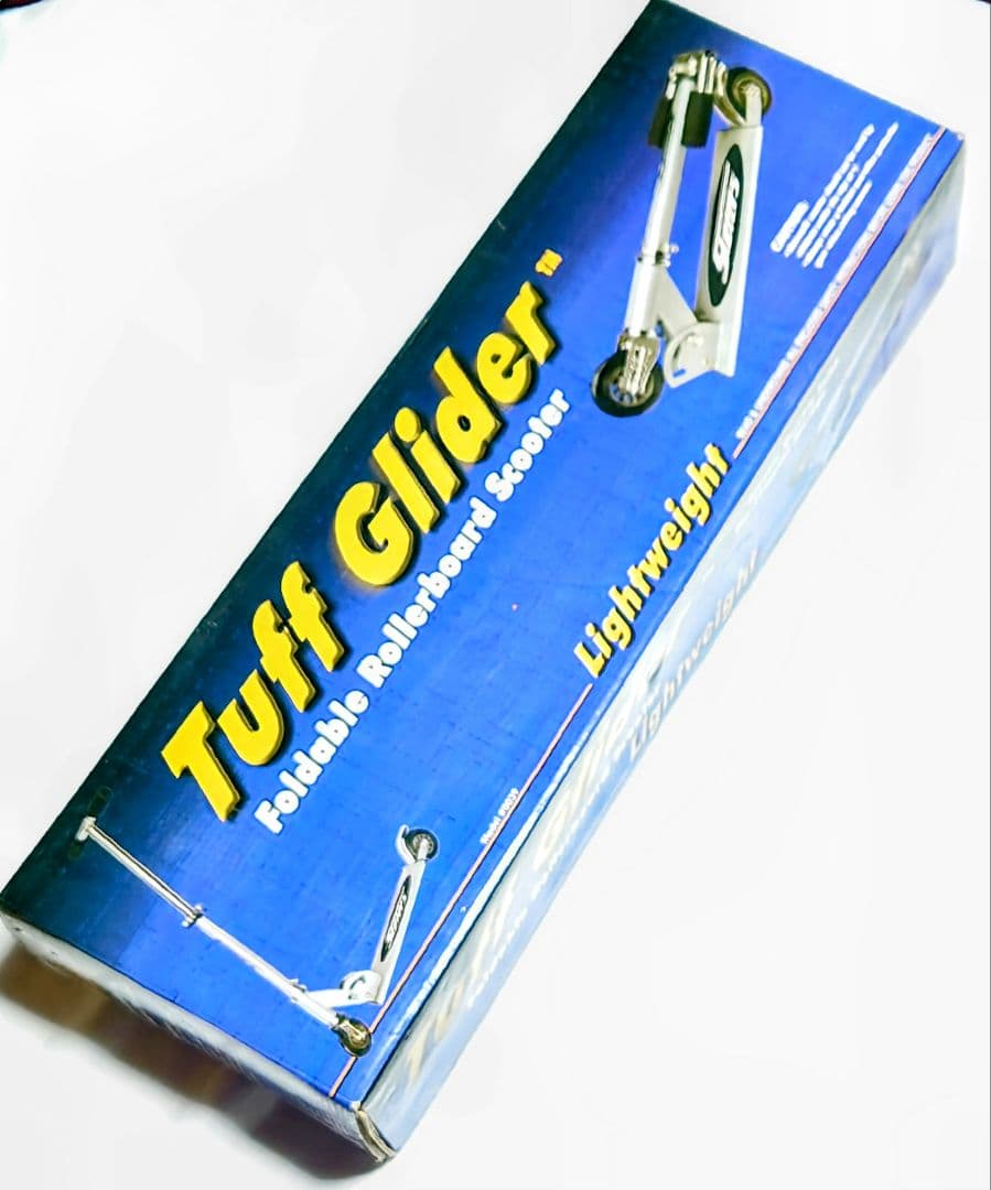 サンリオハローキティおでかけスクーター、他グッズ。