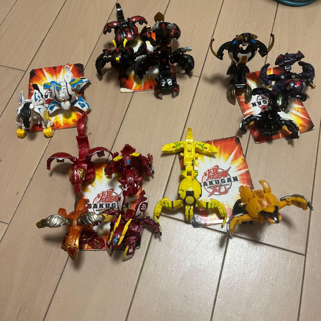 爆丸16体と交換用部品