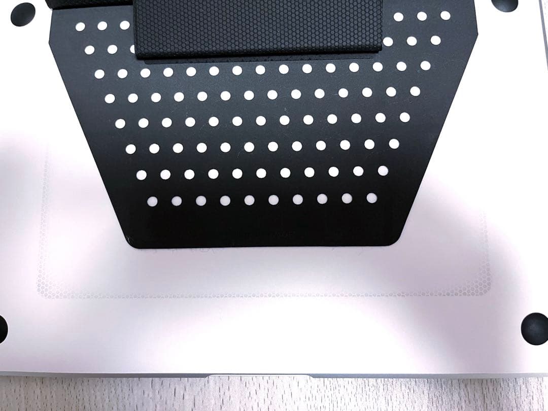 MacBook Air 2020 M1 / 1TB / 16GB / 13インチ