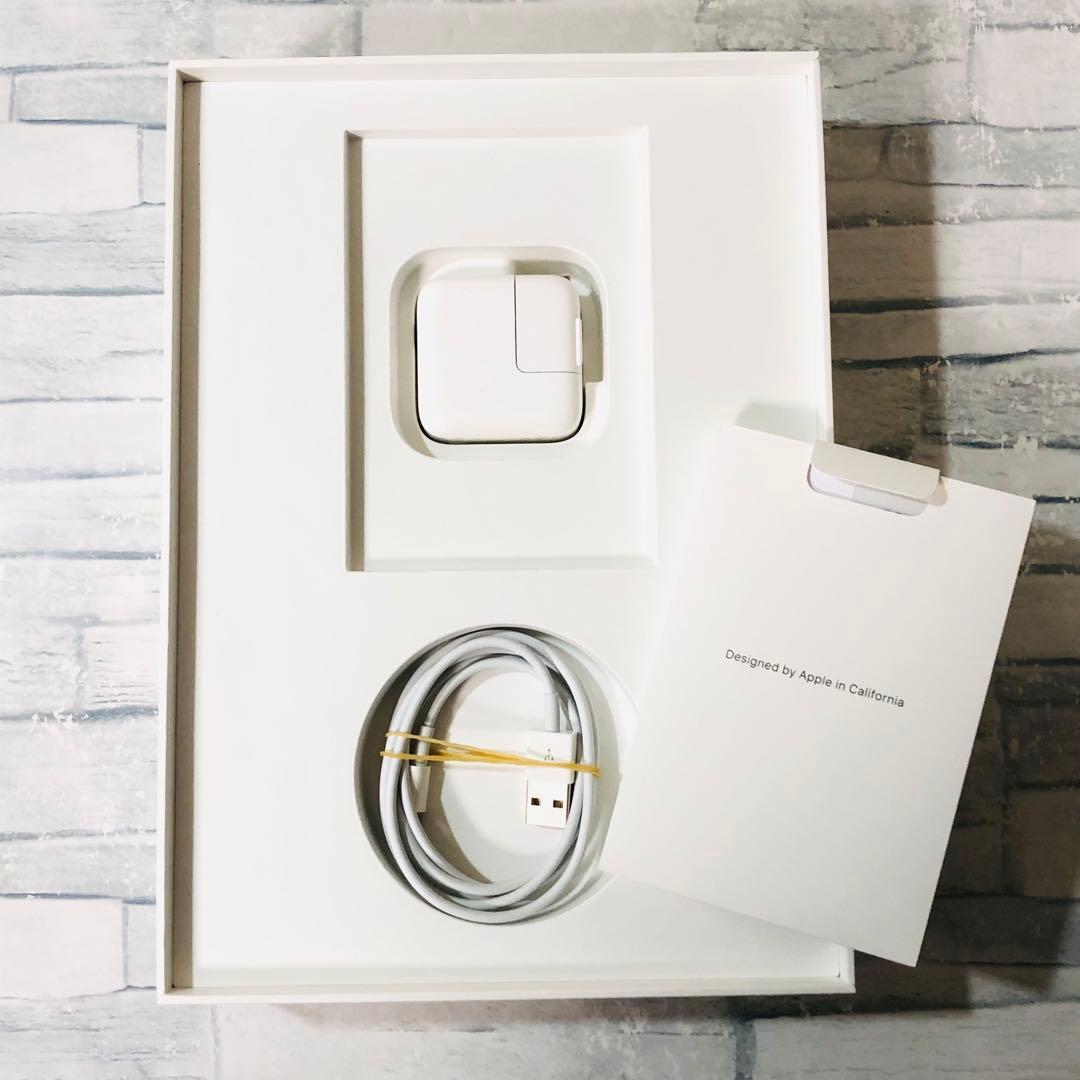 第6世代 iPad 32GB SIMフリー 付属品完備　管理番号：104