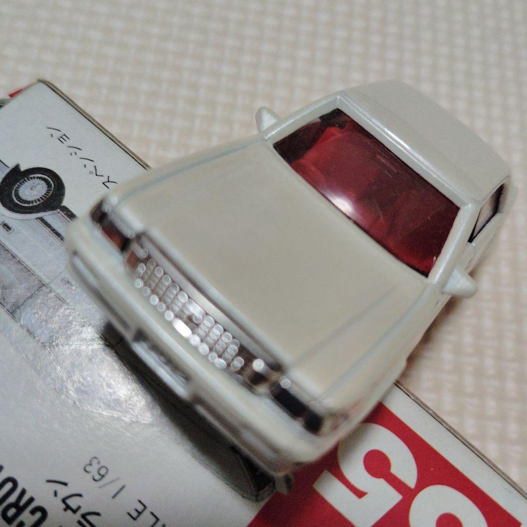 トミカ トヨタ クラウン