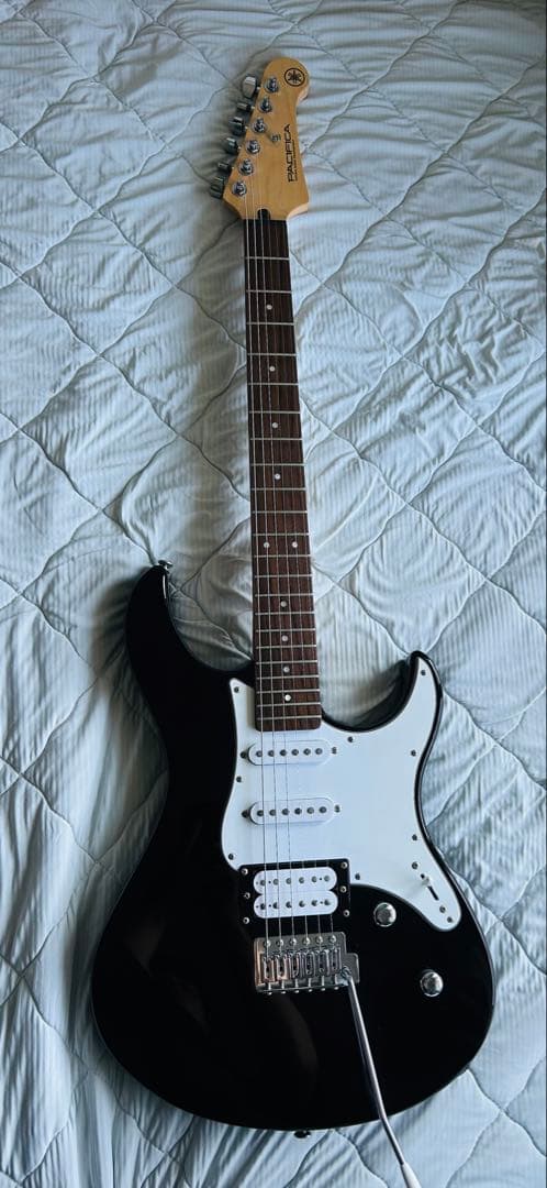 お値下げあり！Yamaha PACIFICA 112v ブラック