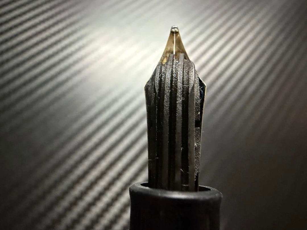 ペリカン 400NN オリジナル 万年筆 ブラックストライプ M 中字