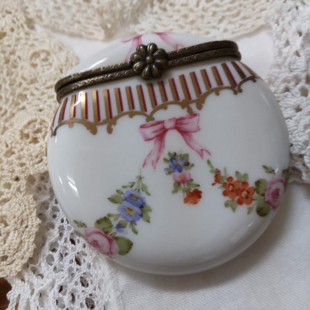 リモージュ　風　ピルケース　陶器　ヒンジボックス　アンティーク風