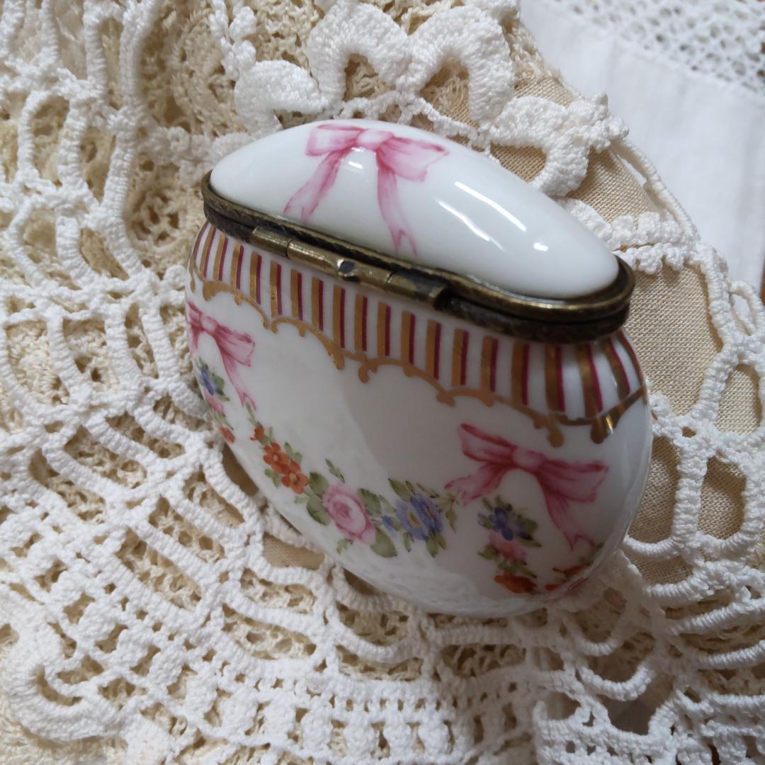 リモージュ　風　ピルケース　陶器　ヒンジボックス　アンティーク風