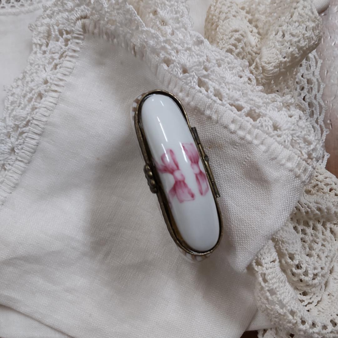 リモージュ　風　ピルケース　陶器　ヒンジボックス　アンティーク風