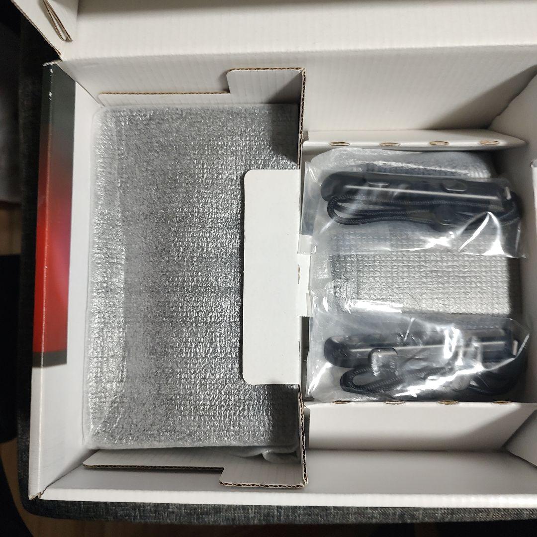 ひ*ぺ様 【箱付き・美品】初代Nintendo Switch ニンテンドー スイ