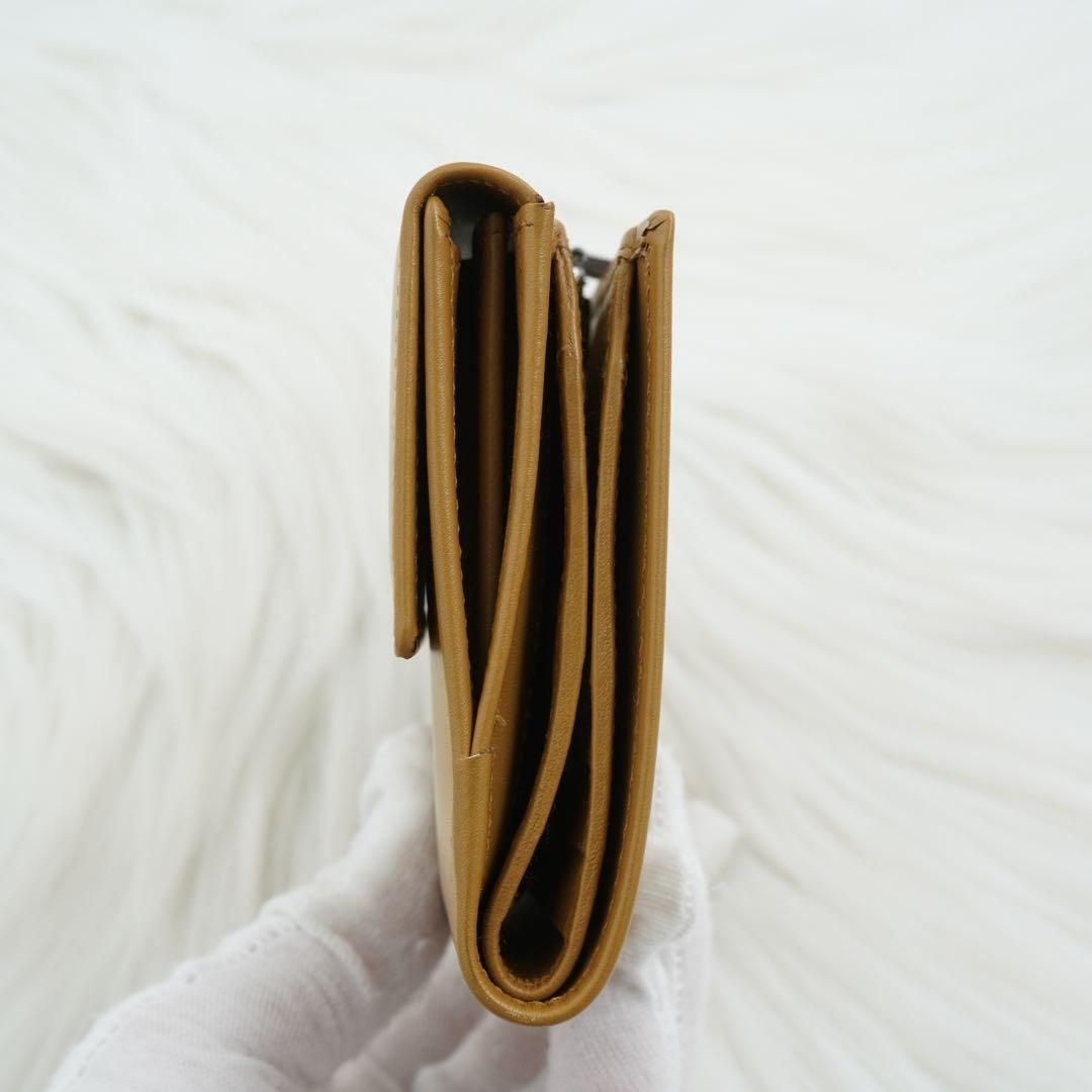 未使用品　箱付き　GUCCI グッチ　折り財布　レザー　シルバー金具　キャメル