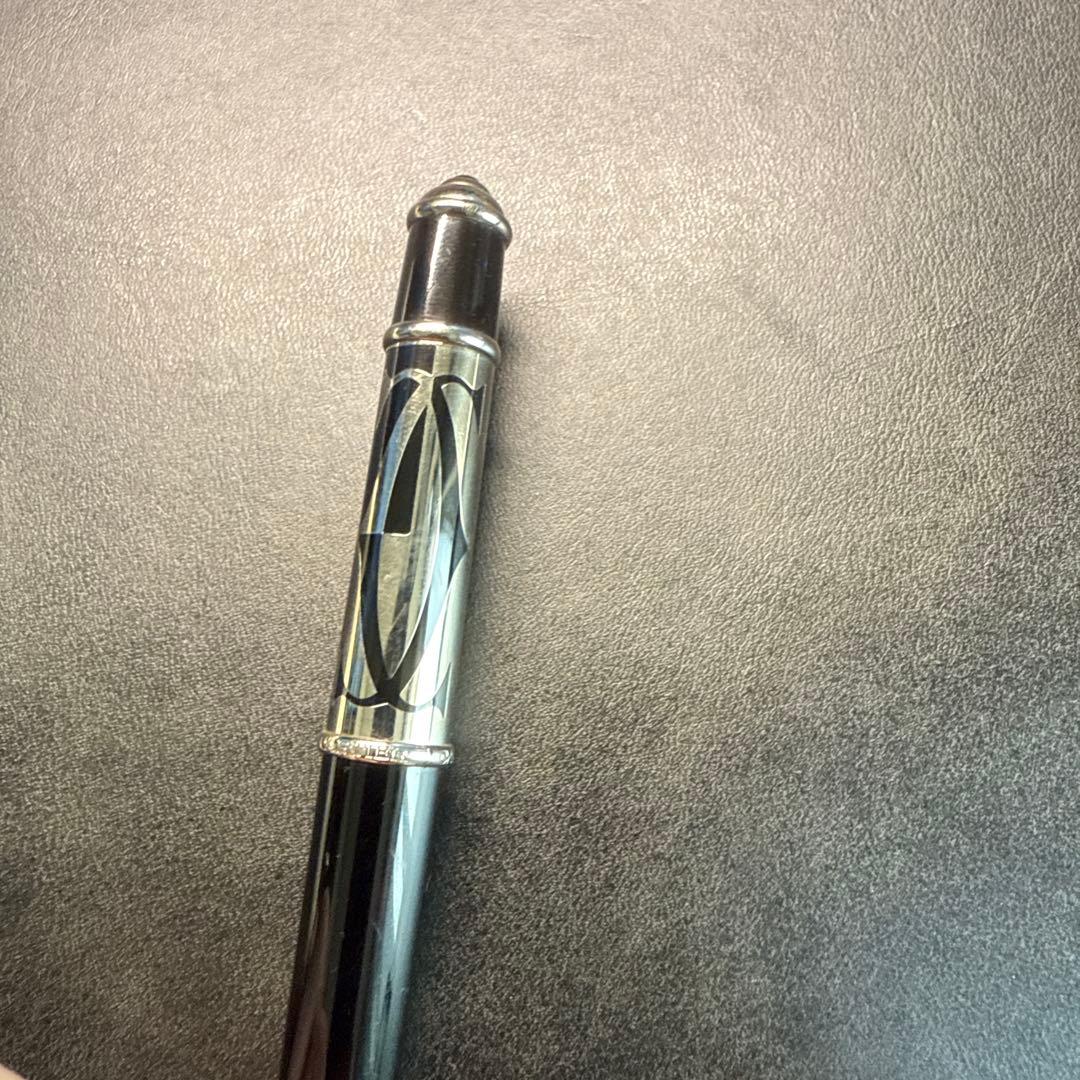 カルティエ　ロゴ入りボールペン