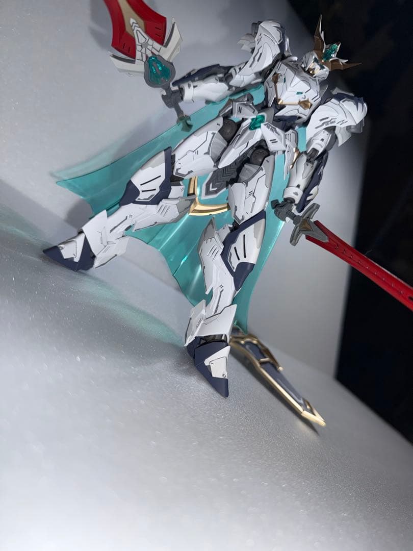 完成品　SNAA　1/144 円卓の騎士トリスタン