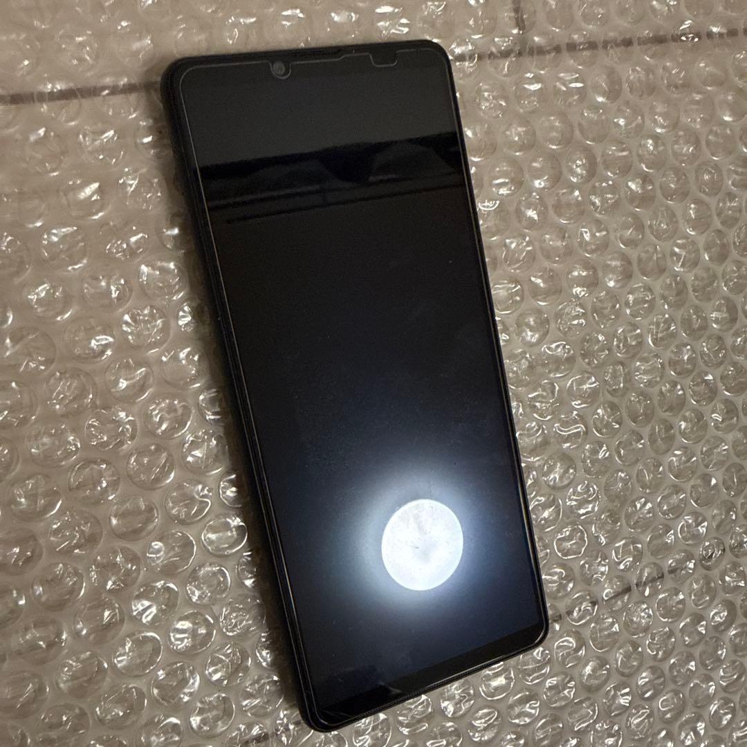 スマートフォン　Xperia SOG04