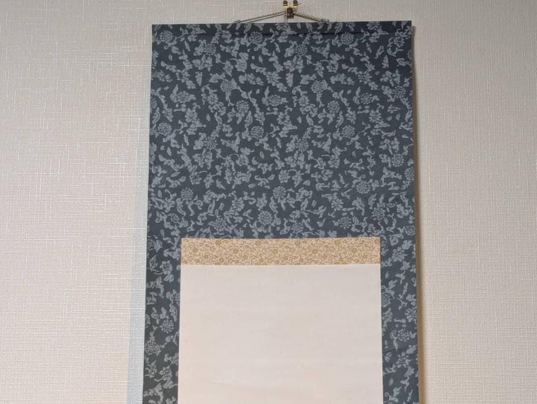 【真作】掛軸　共作掛軸　四君子花卉図　蘭梅竹菊　水墨淡彩画　合箱入　T82