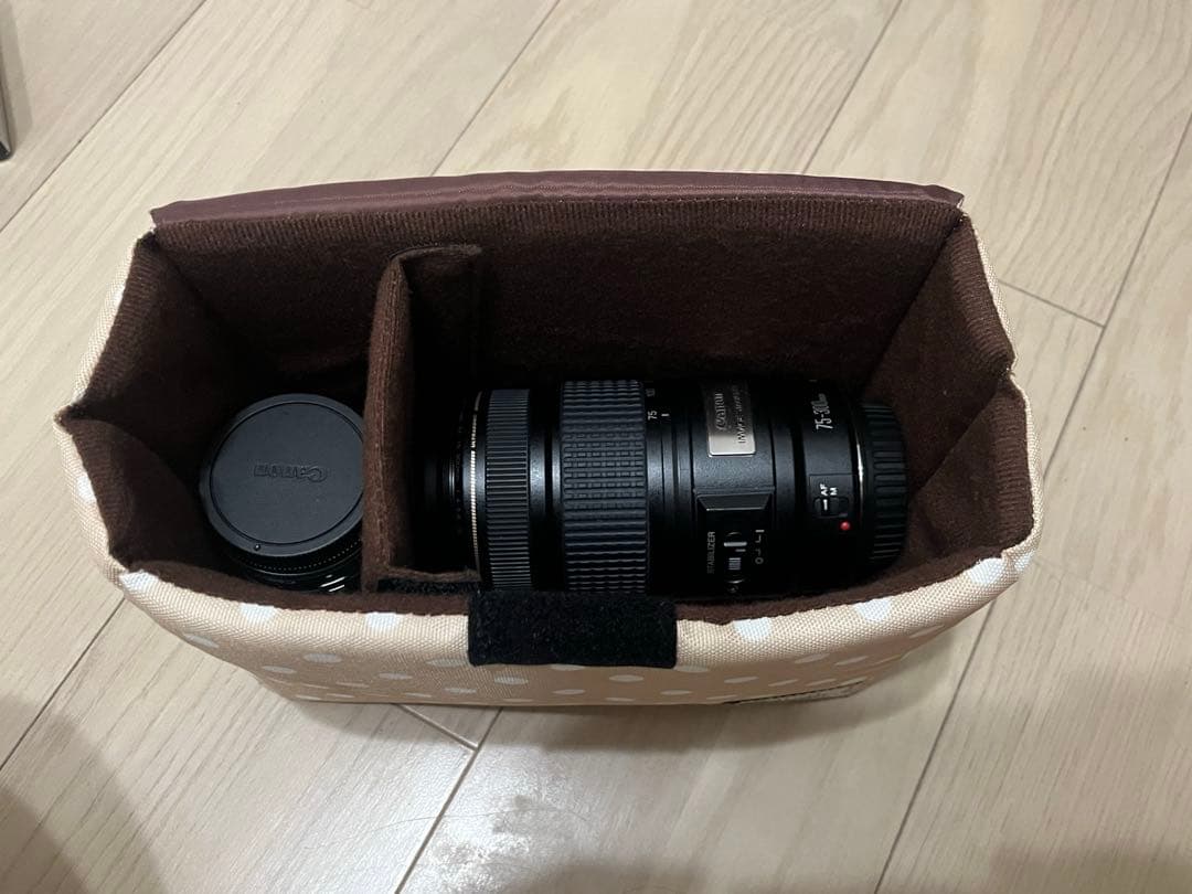 Canon EOS Kiss M カメラ ミラーレス一眼