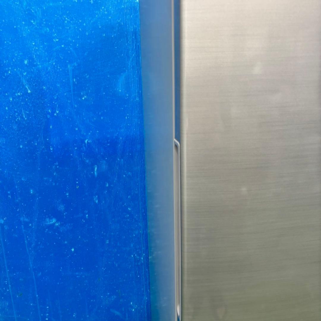 561 冷蔵庫　大型　200L強　右開き　極美品　一人暮らし　家庭でも！　保証込