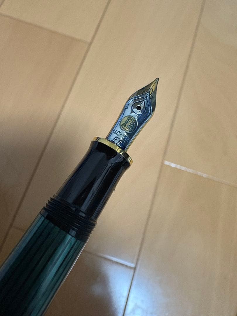 ペリカンスーベレーン M400 グリーンストライプ F