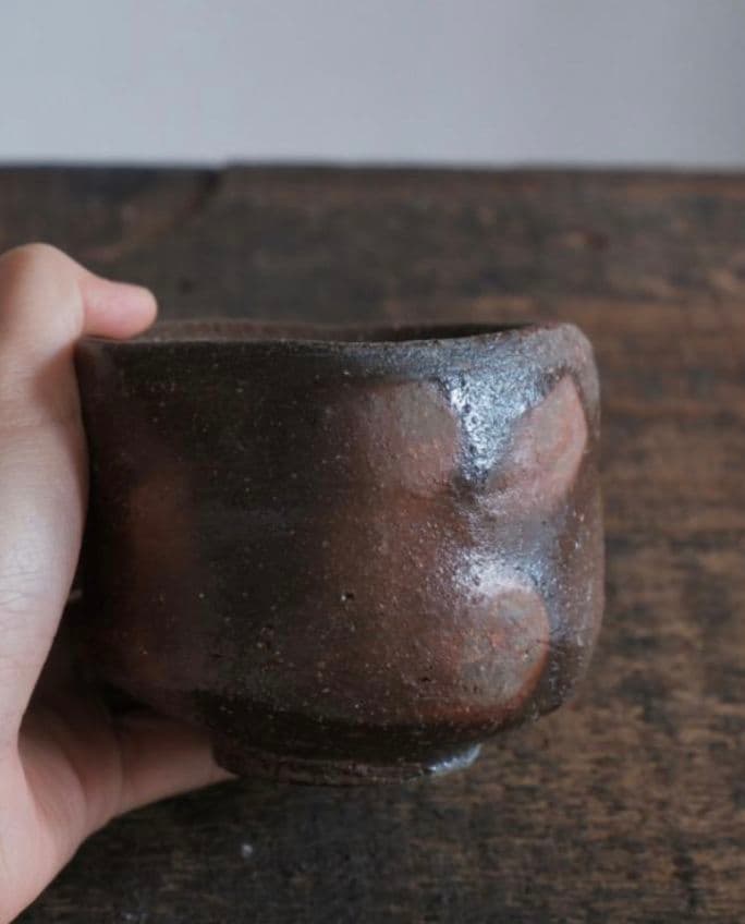 【希少な焼〆】　泉田之也　窯変　のだ窯　備前茶碗　積層　ぐい呑　共箱　桃山陶