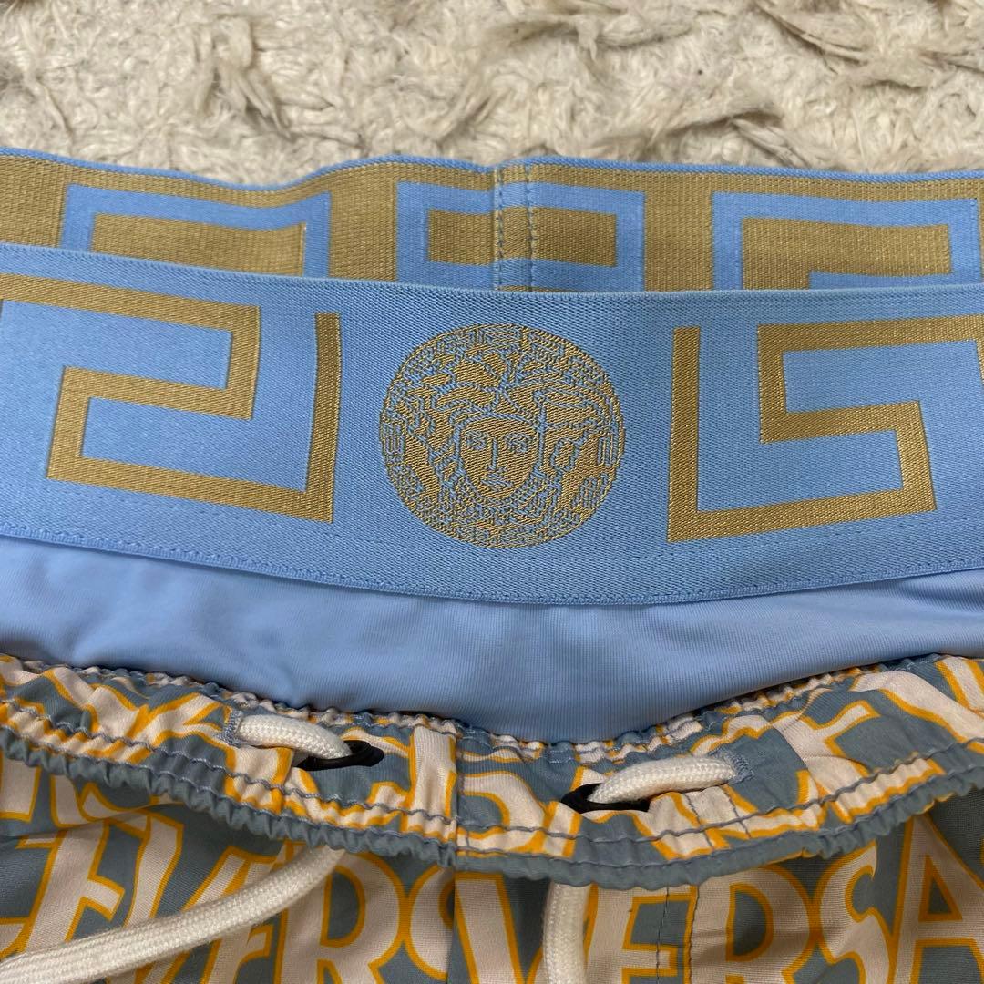 ヴェルサーチェ リブレイヤードロゴ総柄ナイロンハーフパンツ　水着　6