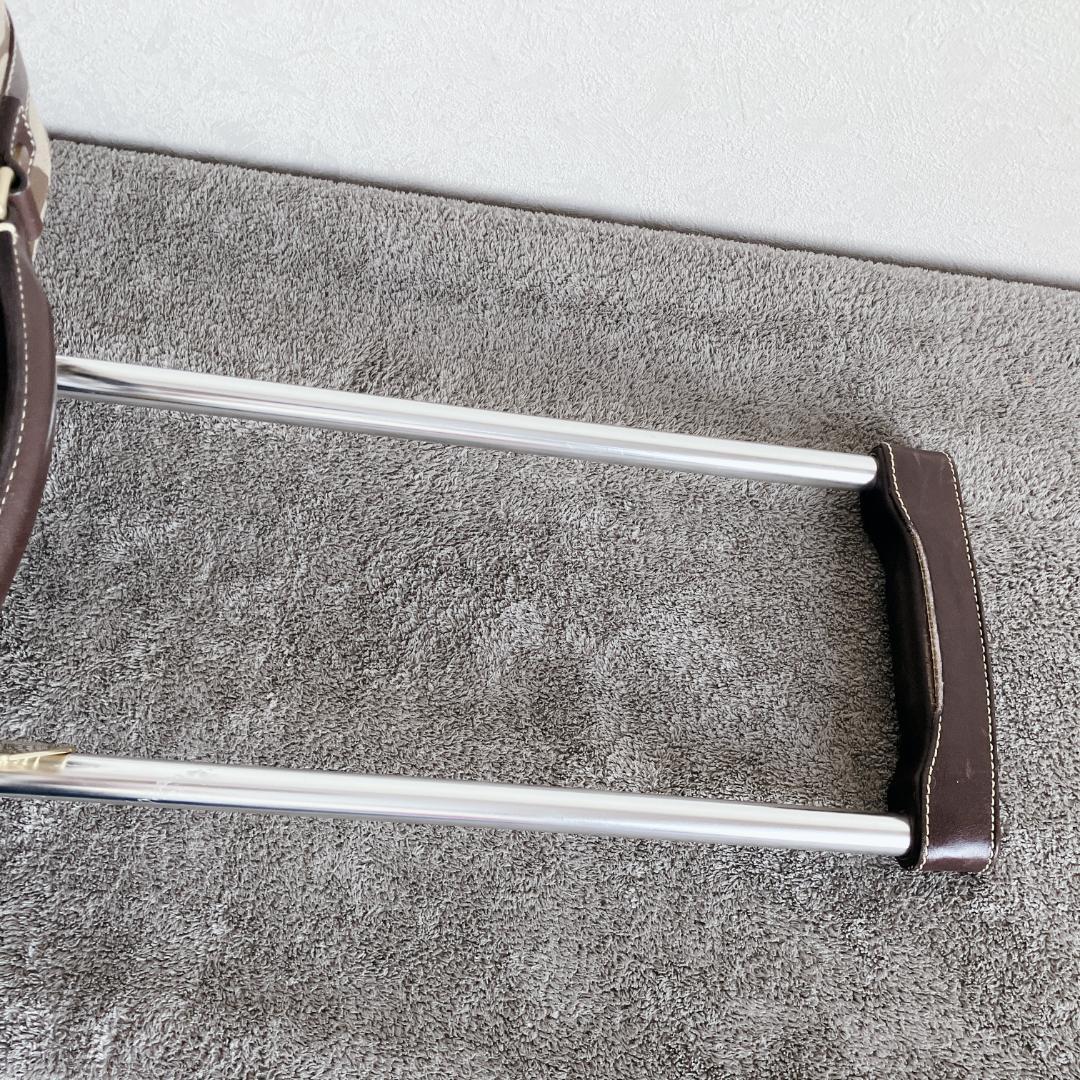 イブちゃん　COACH コーチ　キャリーケース スーツケースシグネチャー