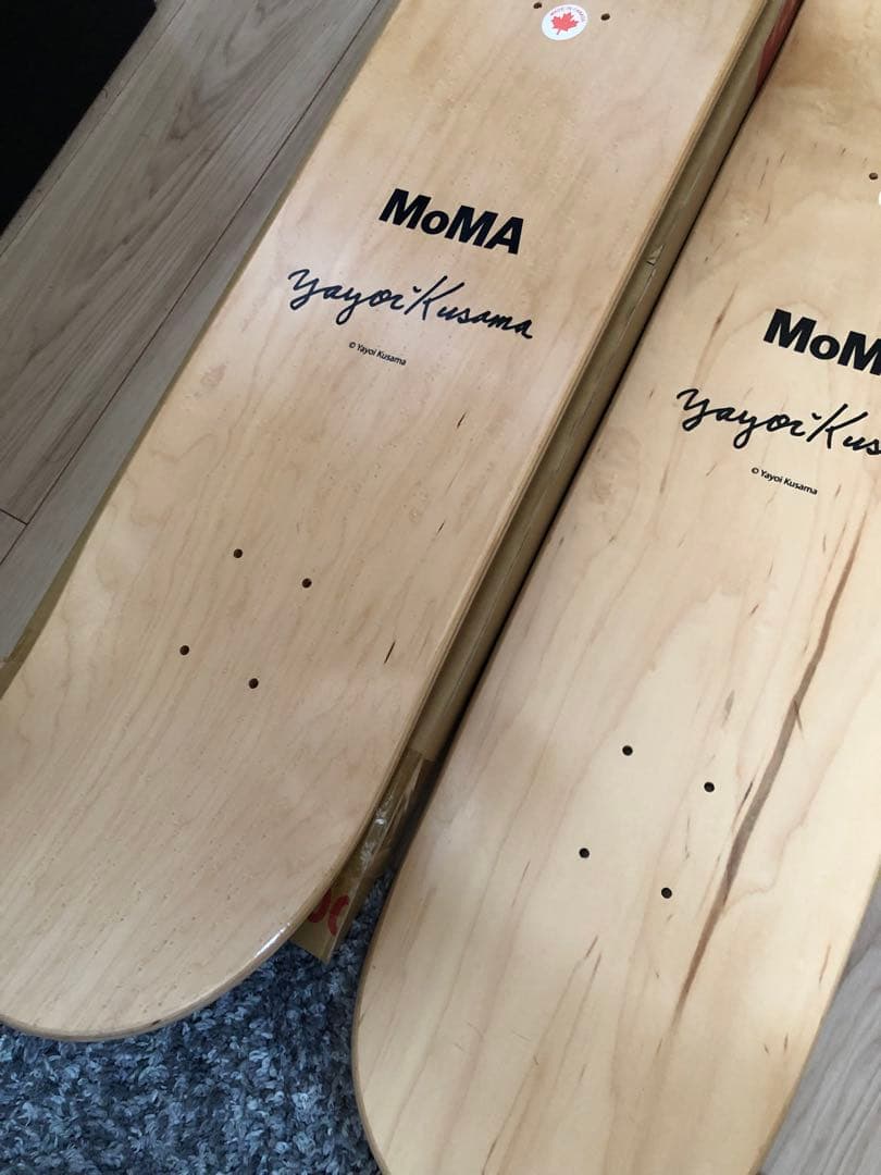 MOMA別注草間弥生スケードボード2種セット