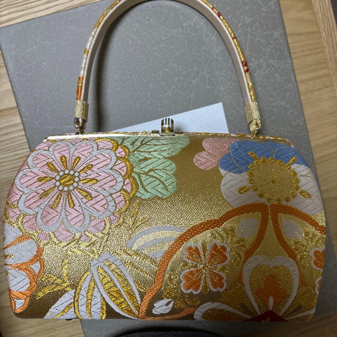華やかな花柄刺繍の和装用バッグと草履セット　振袖　成人式