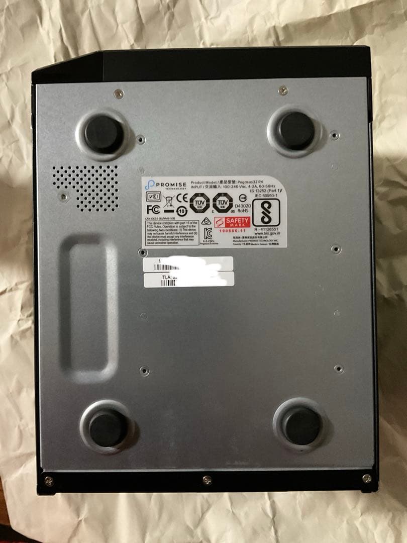 外付けハードディスク・ドライブ PROMISE Pegasus32 R4 16TB HDD 40Gbps TB3