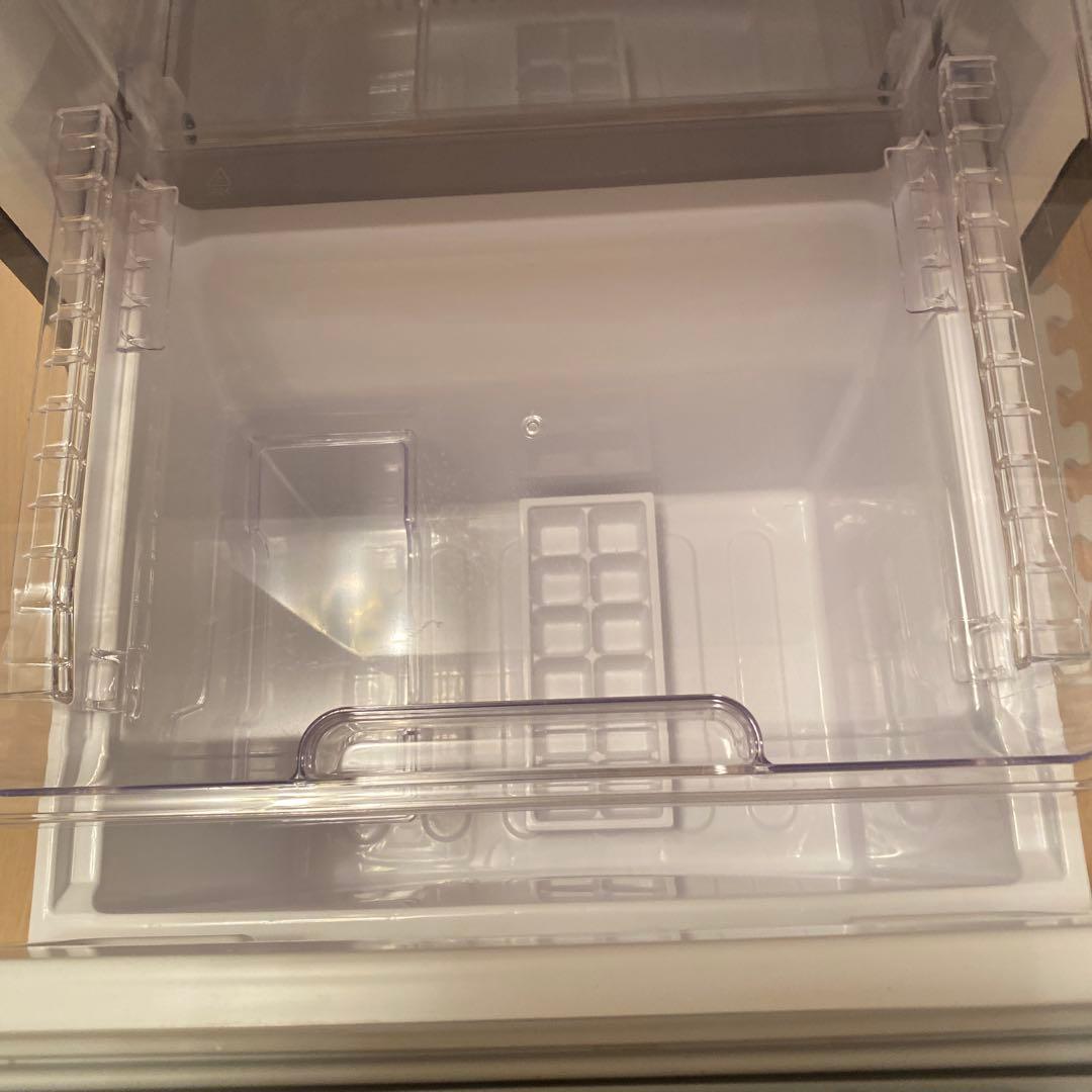 【超美品】SHARP ブラック冷蔵庫　SJ-D15K-H 2024年製152L