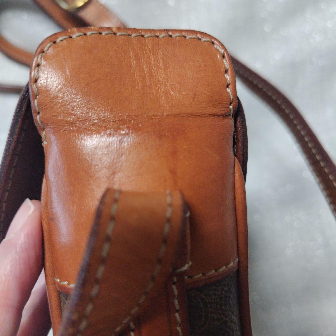 セリーヌ　ショルダーバッグ　マカダム柄　トリオンフ