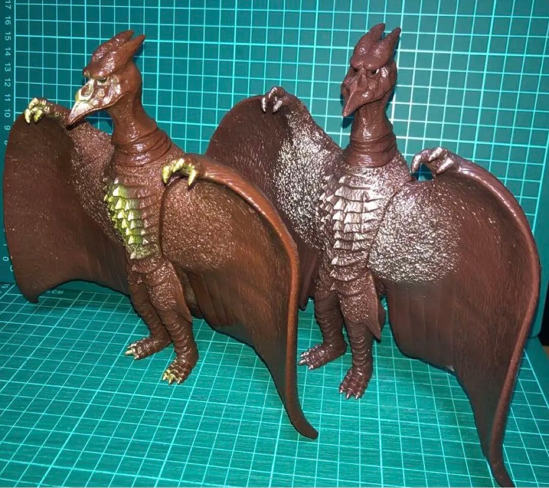 ラドンタグ付き★2体セット★1995年歴代怪獣ボックス　バンダイJAPAN 金銀