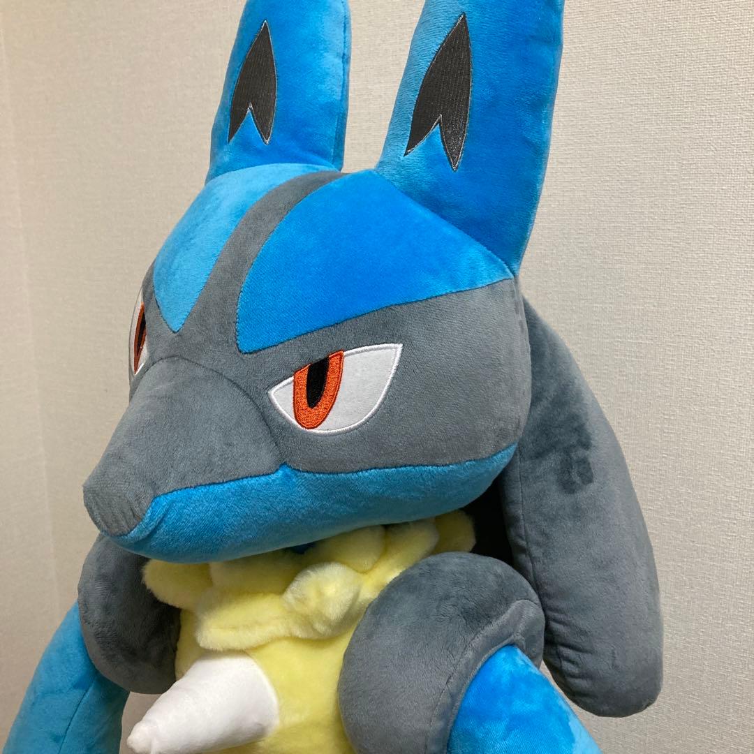 ルカリオ 等身大ぬいぐるみ
