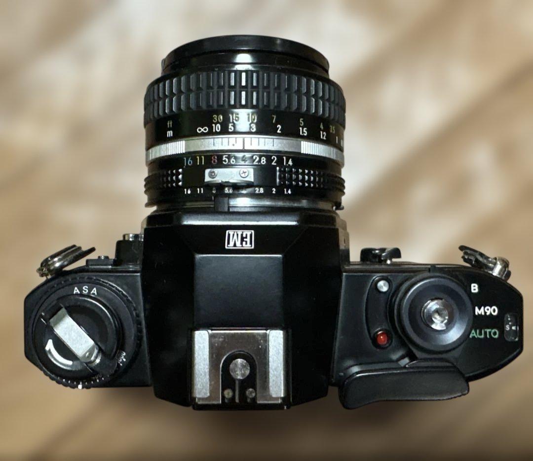 【中古】Nikon EM + 50mm F1.4 レンズ付き 動作品