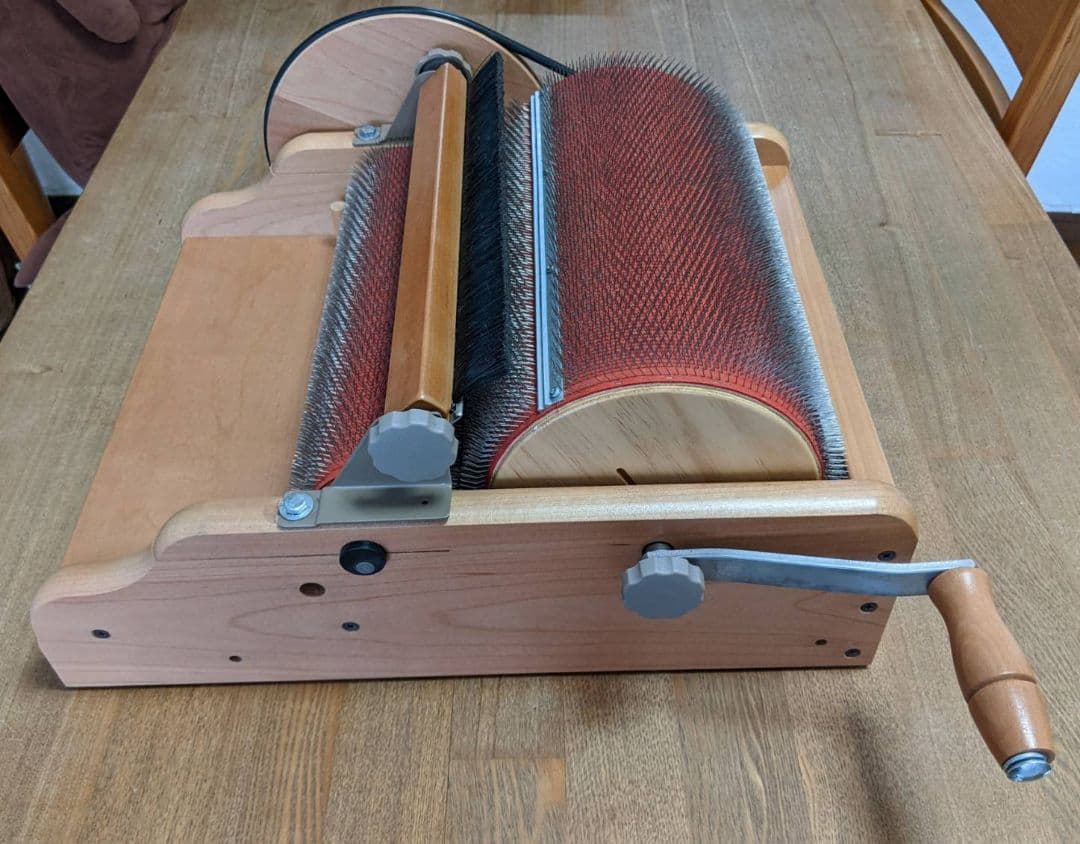 アシュフォード　ワイドドラムカーダー（木製、手廻し、2段階スピード調整）