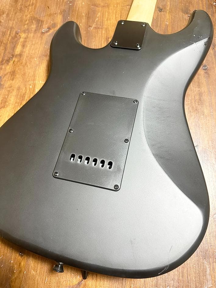 ソフトケース付き　ストラトタイプ　エレキギター　マットブラック