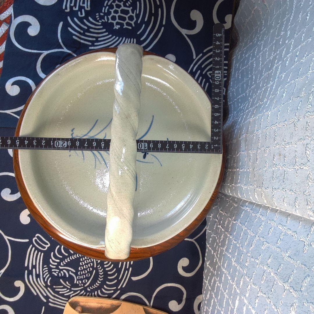 骨董１ 持ち手付き陶器皿 青い花柄中古