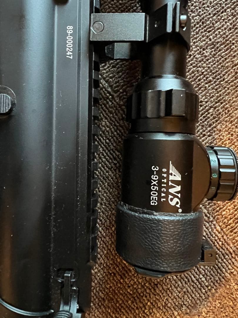 次世代電動ガン　マガジン３本 バイポッド、スコープ付き