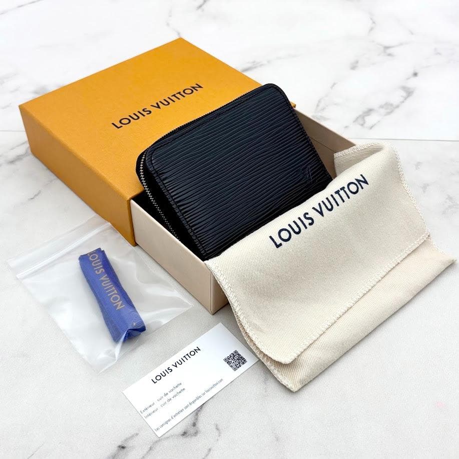 【超極美品・箱袋付属】ルイヴィトン　エピ　ジッピーパース 　ブラック