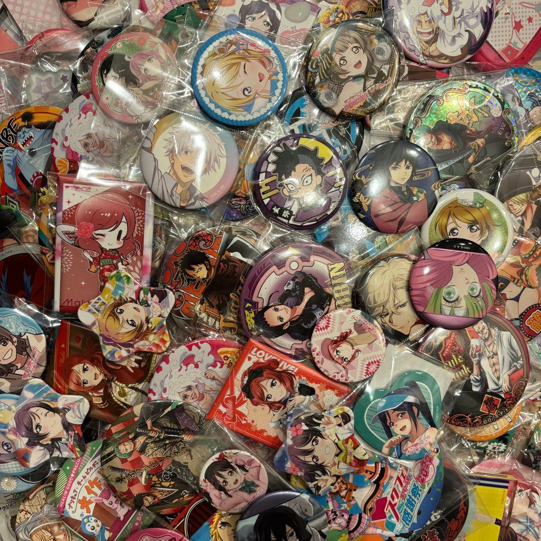 鬼滅の刃 ワンピース　ラブライブ　アニメグッズ　まとめ売り 大量　600点以上