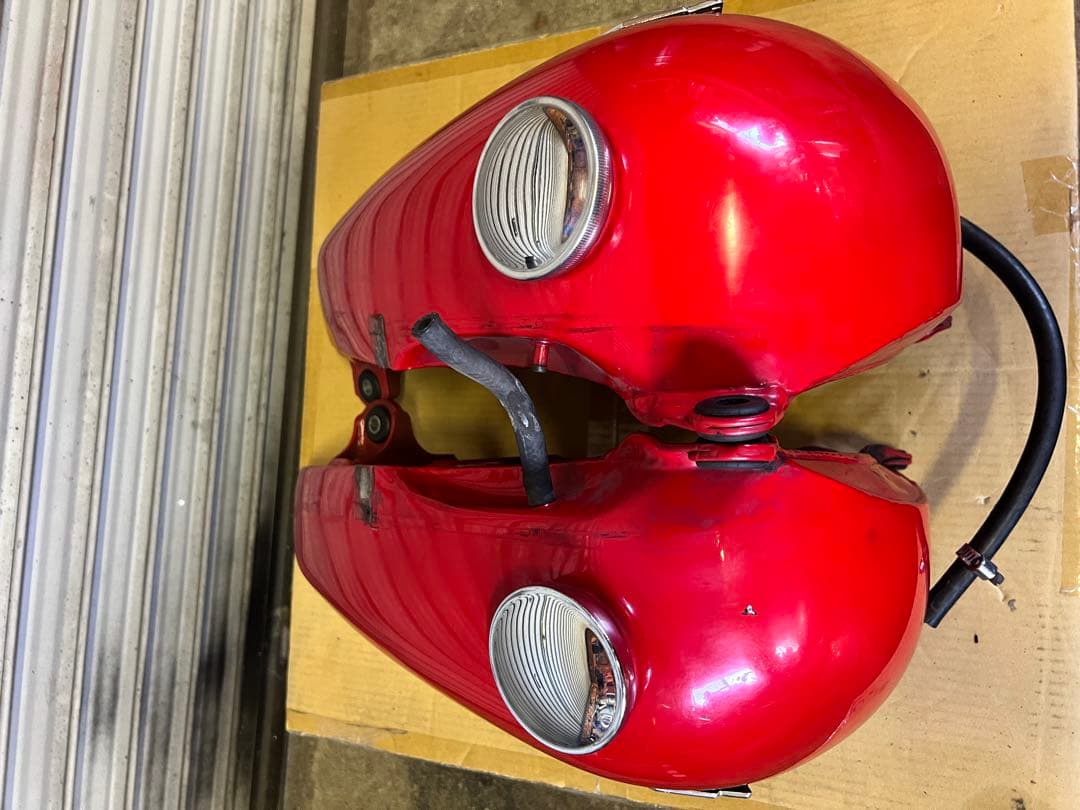 Harley-Davidson 分割タンク