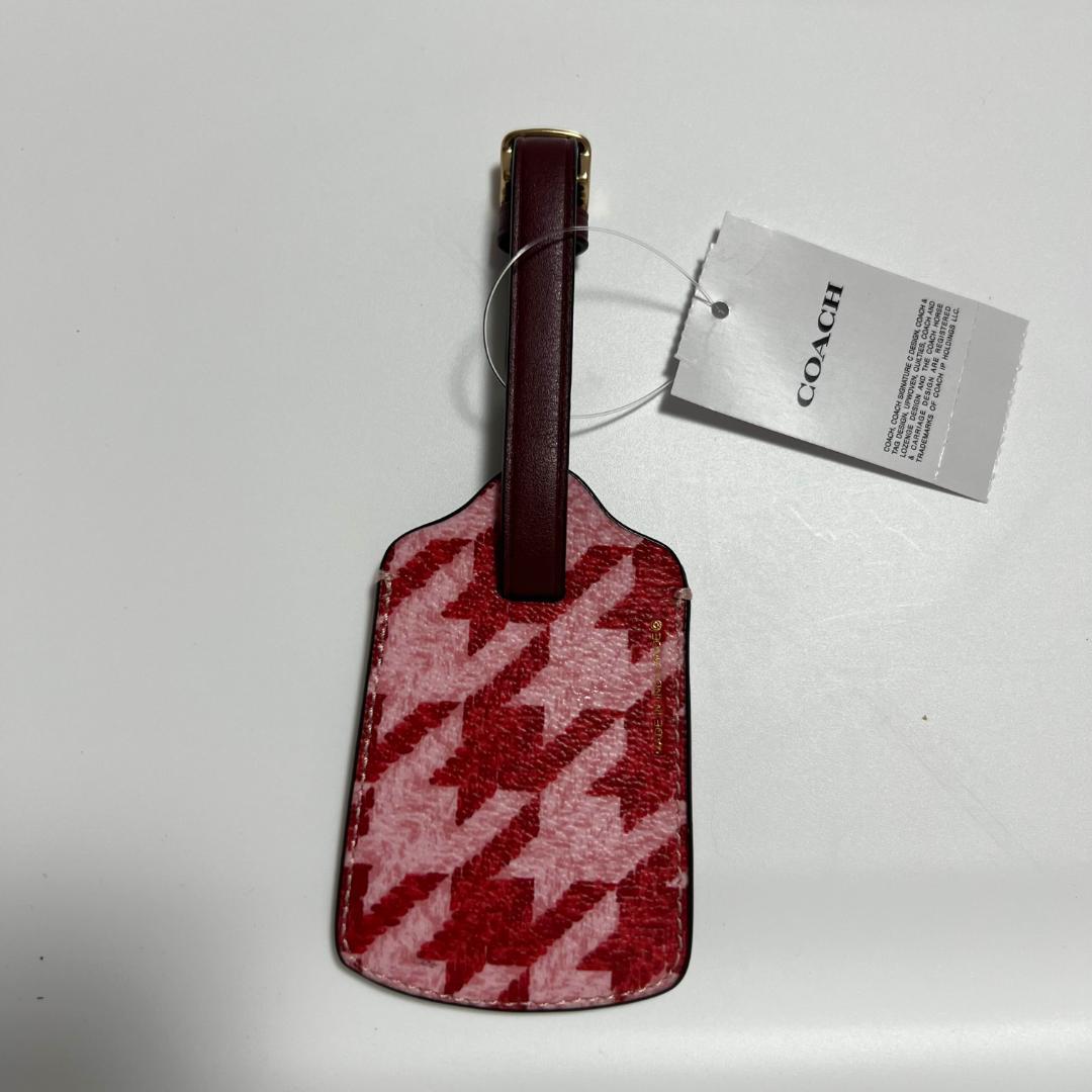 【正規品】 コーチ ラゲッジタグ 千鳥格子柄 荷物タグ ピンク レッド