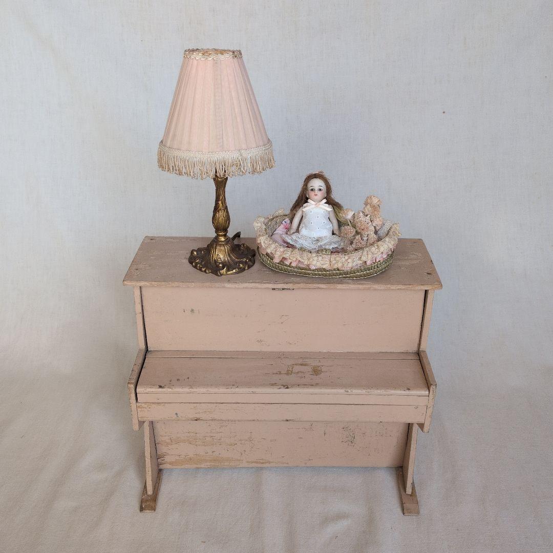 フランスアンティーク 小さなテーブルランプ