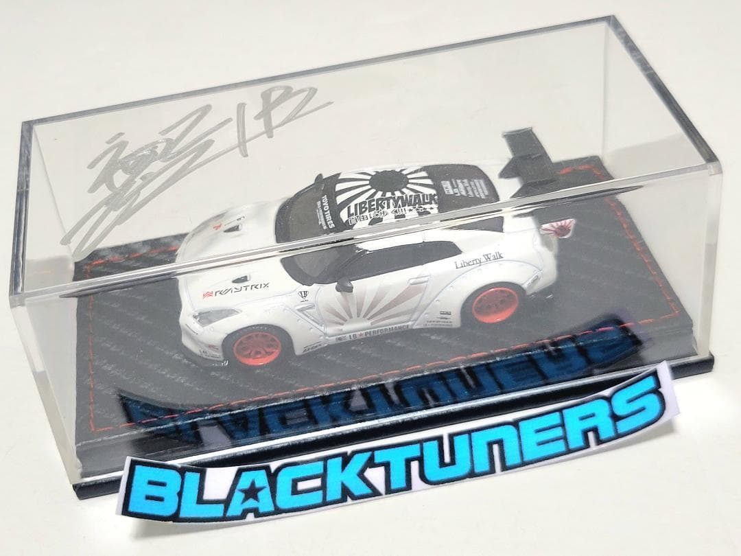 トイザらス限定 MINI GT 71 LBWK GT-R R35サイン入り