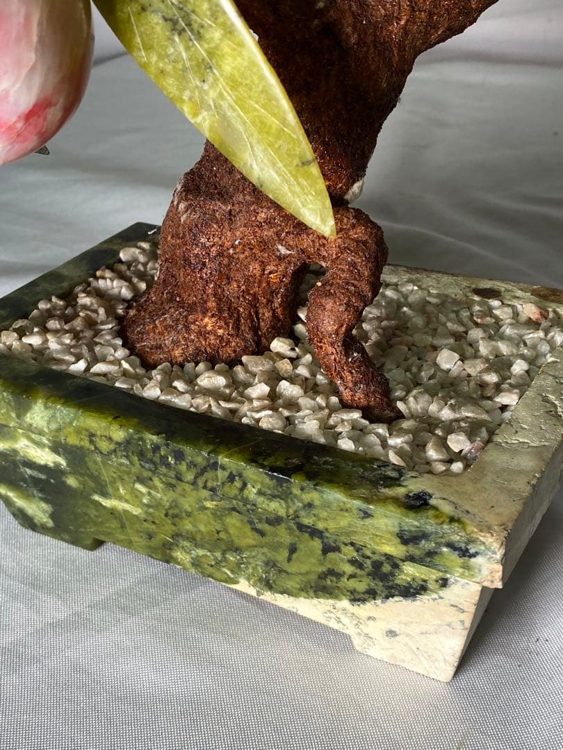 1662❣️ 中国美術　玉桃盆栽　翡翠　瑪瑙　天然石　彫刻