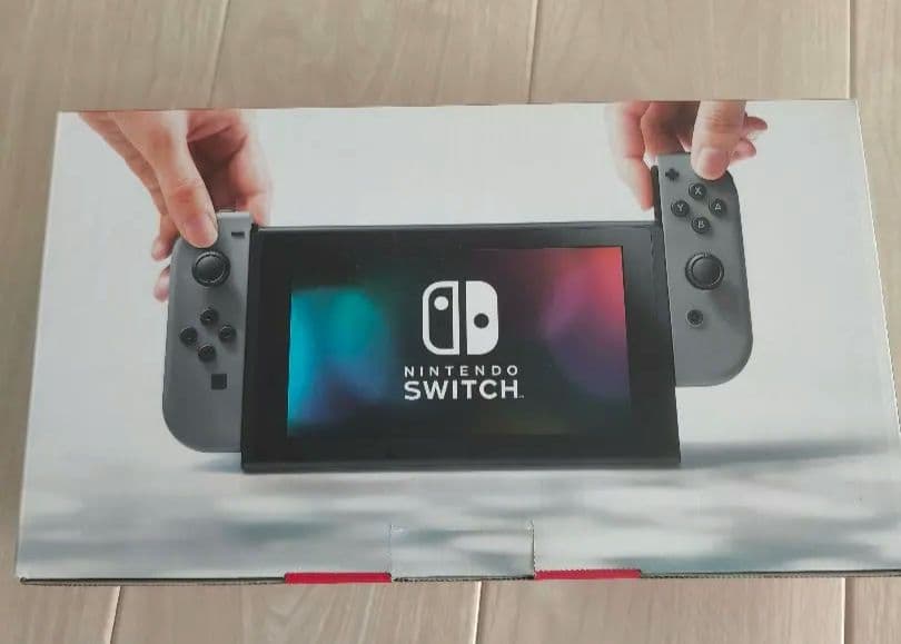 yyy☻さま専用【美品】【箱有り】液晶フィルム付きNintendo Switch